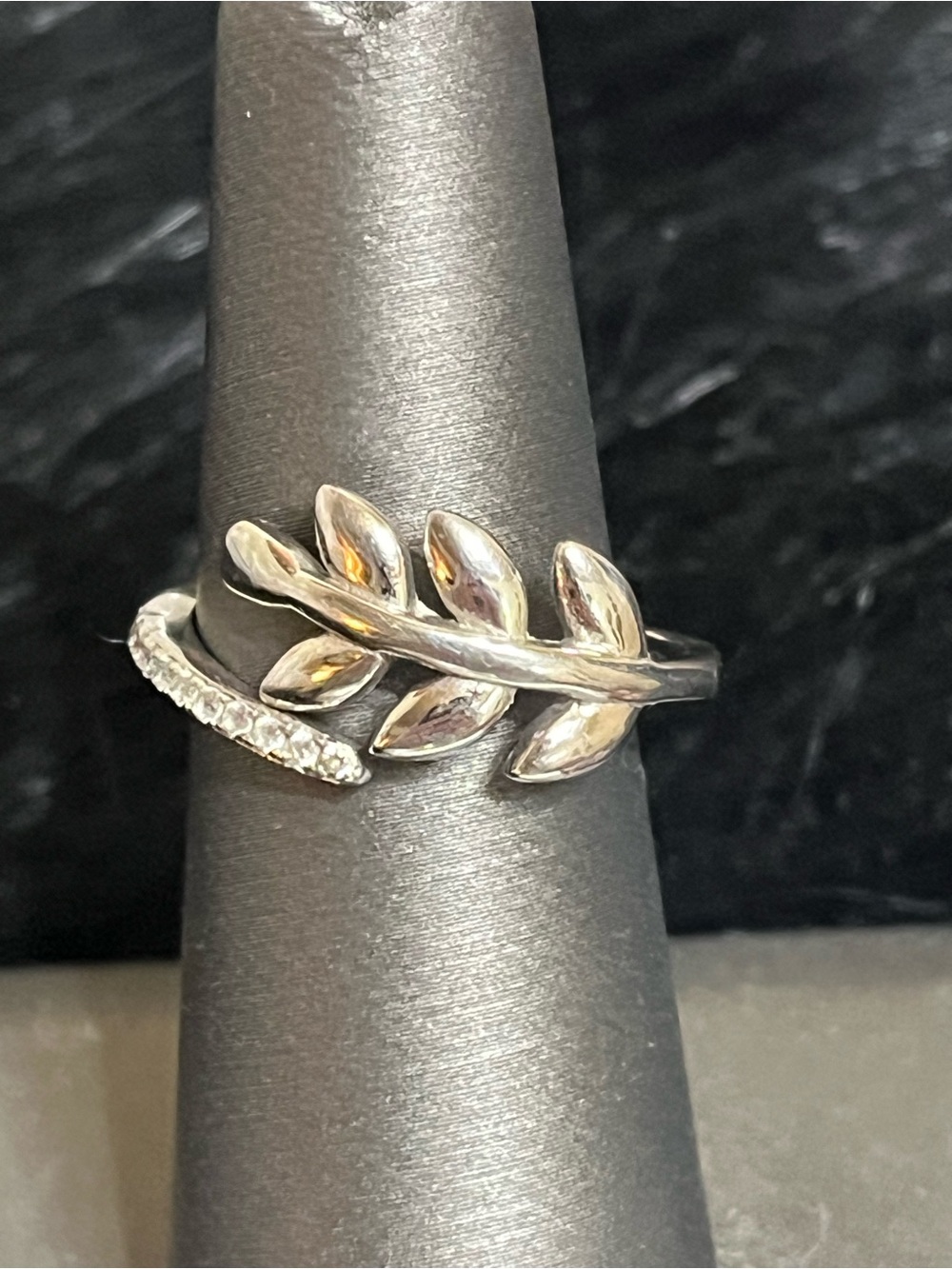 IBB Sterling Leaves Bypass Ring